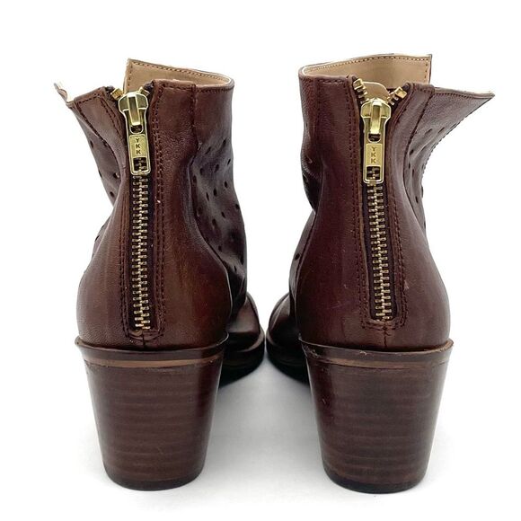 Journee Collection Ulima Leather Block Heel Bootie Walnut Brown Women’s Size 6 - Picture 10 of 16